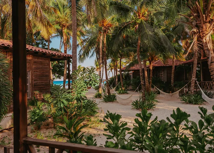 Petit Lafitte Beach Front Hotel & Bungalows Playa del Carmen